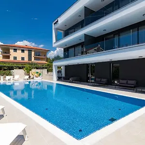 Apartment Luxury Magali 3