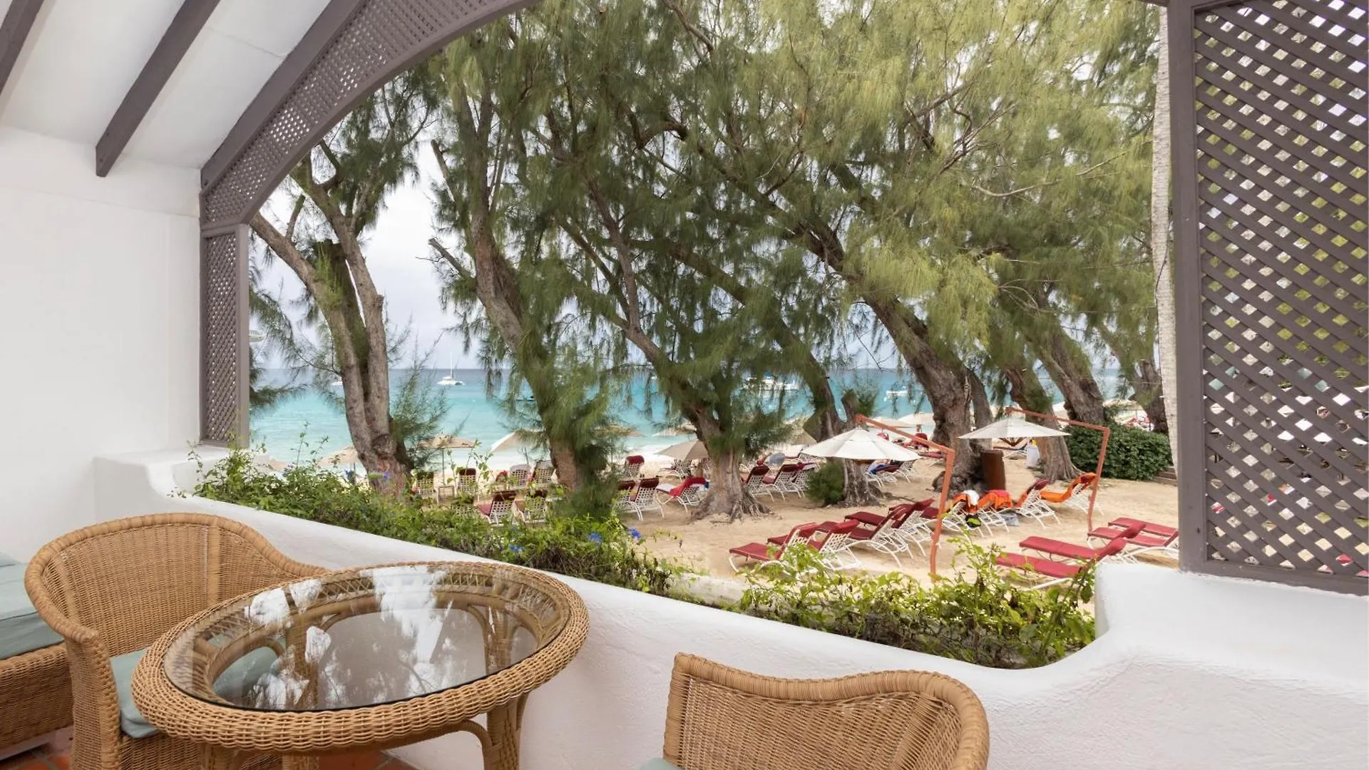 Colony Club By Elegant Hotels Saint James